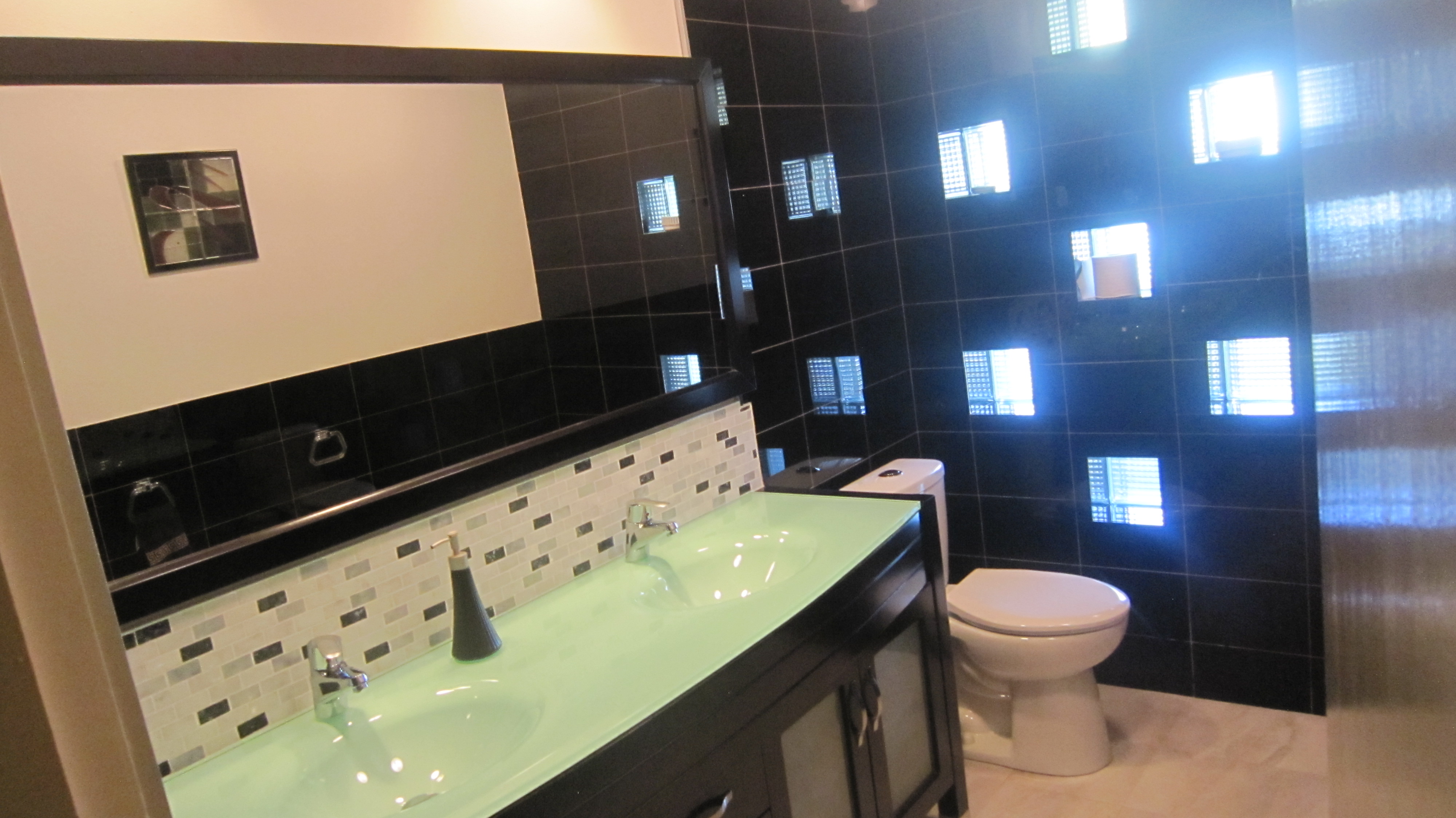 EXCLUSIVE COURT - - CITY OASIS-