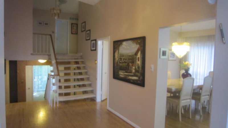 63 ROBINGROVE -LIST: $950,000 SOLD  $960,000