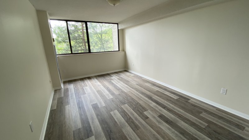 LEASED   #501  3000 Bathurst St.