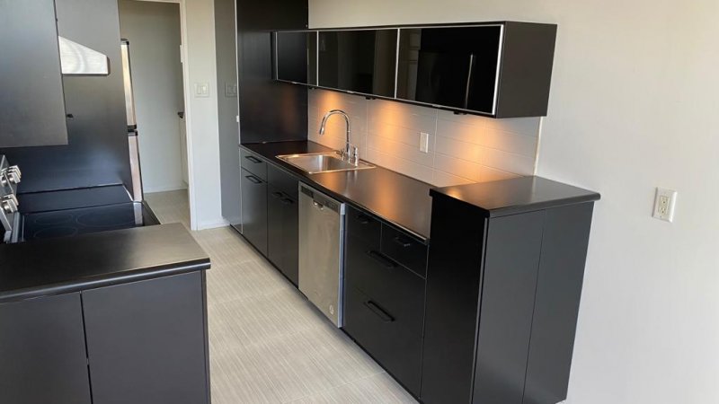 SOLD**3000 Bathurst St. #804 - $518,000