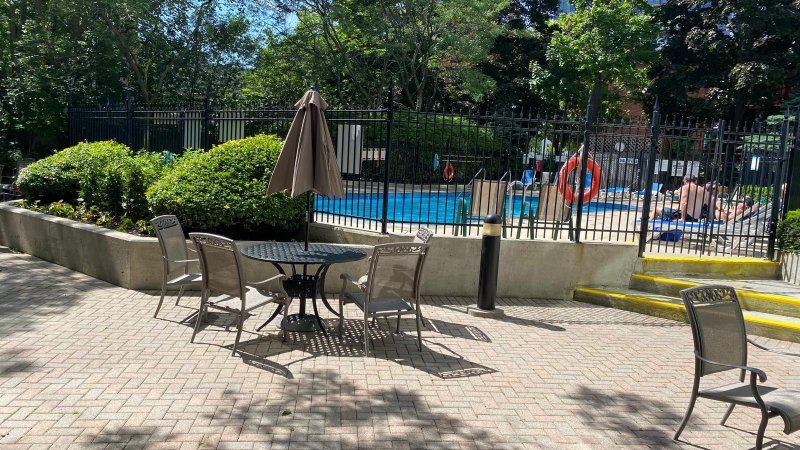 8 Covington Rd apt. 309 - $618,000