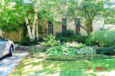 85 Prue Avenue, cul-de-sac --SOLD-