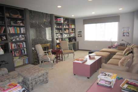 ***SOLD***   115 LAURELCREST AVE -A BEAUTY