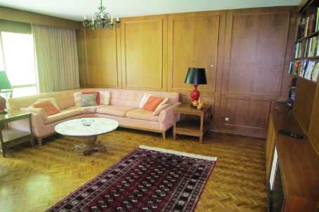 SOLD - 4 DAYS! *$1,200,000-  36 TIMBERLANE DR