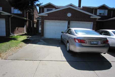 SOLD IN 3 DAYS***11 MILNER GATE ***529,900.00