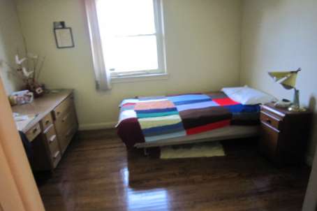 SOLD ***128 BAYCREST*HUGE BUNGALOW*$539,900