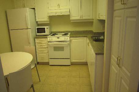 SOLD***2 NEPTUNE DR, #811* ** $239,000