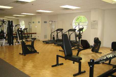 SOLD***2 NEPTUNE DR, #811* ** $239,000