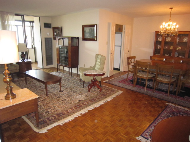 **SOLD**3000 BATHURST APT. 1503 - $429,000