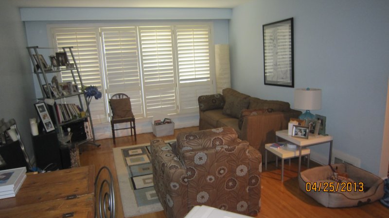 SOLD***12 COLLINSON BLVD -OFFERED @  $649.000