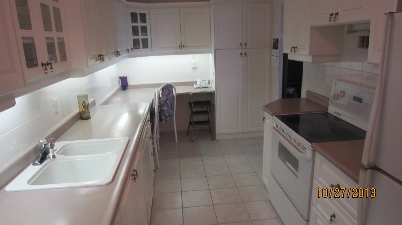 SOLD*****100 CANYON  AVE APT. 908 - $289,000