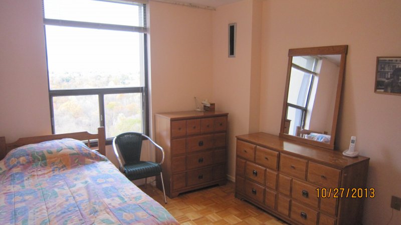 SOLD*****100 CANYON  AVE APT. 908 - $289,000